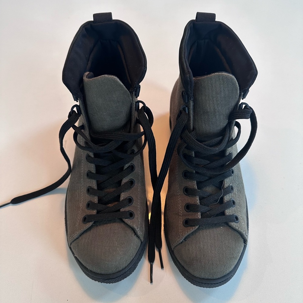 James Perse Lug Boot size 8